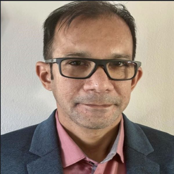 surajit mohanty headshot square 600x600